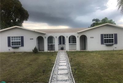5726 NW 87th Ter Tamarac FL 33321