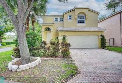 11308 NW 49th Dr Coral Springs FL 33076