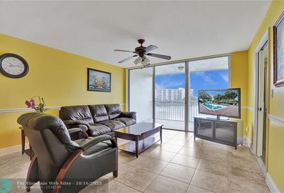 3091 N Course Dr Pompano Beach FL 33069