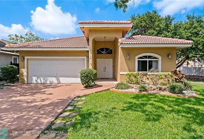 2912 N 36th Ave Hollywood FL 33021