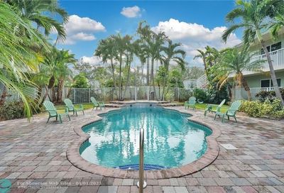 1424 Holly Heights Dr Fort Lauderdale FL 33304