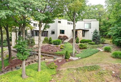 160 Cheyenne Way Wayne Twp. NJ 07470-4907