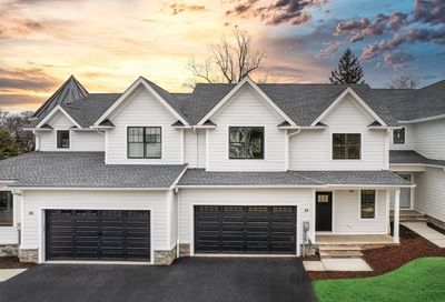 32 Park West Dr Mountainside Boro NJ 07092-1841