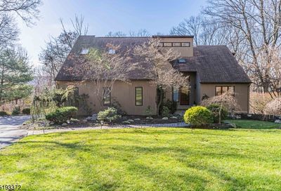 4 Hillcrest Drive Denville Twp. NJ 07834-1412