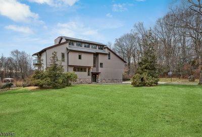 94 Lawrence Rd Randolph Twp. NJ 07869-3124