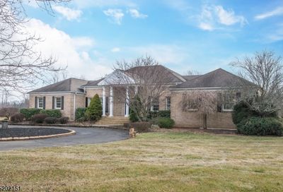 16 Wolverton Rd Franklin Twp. NJ 08867-4014