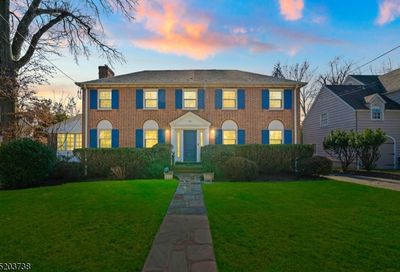 26 Haddonfield Rd Millburn Twp. NJ 07078-3402