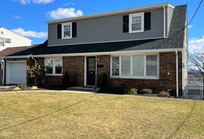 26 Lois Ave Clifton City NJ 07014-1809