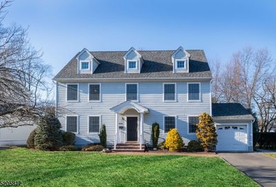 875 Harristown Rd Glen Rock Boro NJ 07452-2424