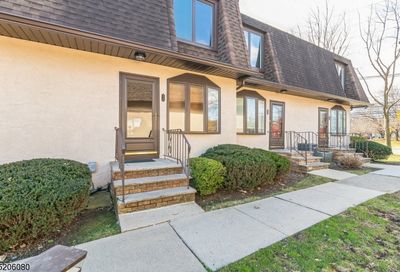 24 River Rd Clifton City NJ 07014-2016