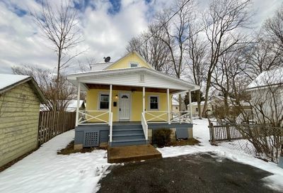 2 Holloway Pl Morris Twp. NJ 07950-1614