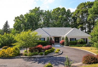 22 Fordham Rd Livingston Twp. NJ 07039-5507