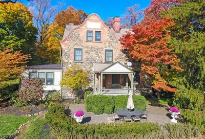 103 Forest Dr Millburn Twp. NJ 07078-3251