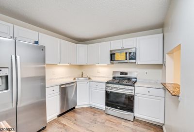 250 Hampshire Ct Piscataway Twp. NJ 08854-6242