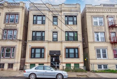432 Wayne St Jersey City NJ 07302-3155