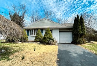 131 Oakmoor Ave South Plainfield Boro NJ 07080-2811