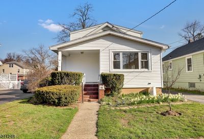 86 Mckinley Ave Dumont Boro NJ 07628-2816