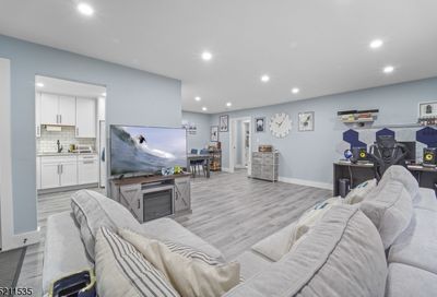 360 Hoover Ave Bloomfield Twp. NJ 07003