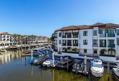 1490 5th Ave S Naples FL 34102