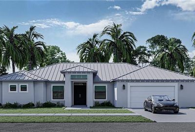 238 13th St NW Naples FL 34120