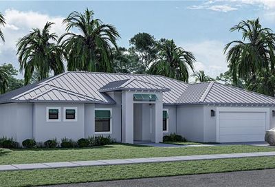 767 13th St NW Naples FL 34120
