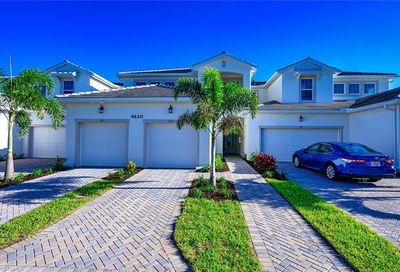 4620 Arboretum Cir Naples FL 34112