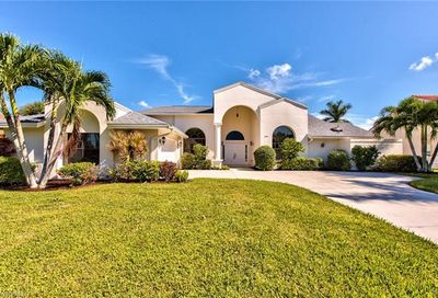 2106 Imperial Golf Course Blvd Naples FL 34110