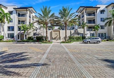 1035 3rd Ave S Naples FL 34102