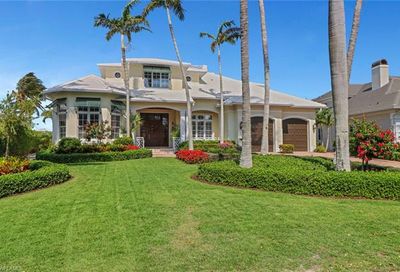 2621 Windward Way Naples FL 34103