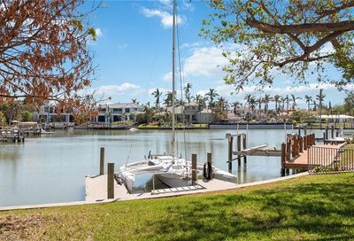 450 Bow Line Bend Naples FL 34103