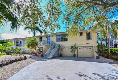 3620 Riviera Cir Bonita Springs FL 34134