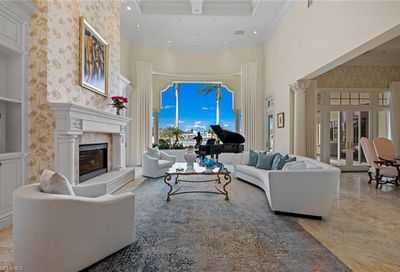 13741 Pondview Cir Naples FL 34119
