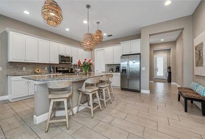 4741 Formosa Dr Naples FL 34119