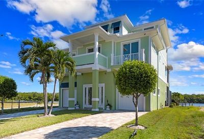 26429 Bay Rd Bonita Springs FL 34134