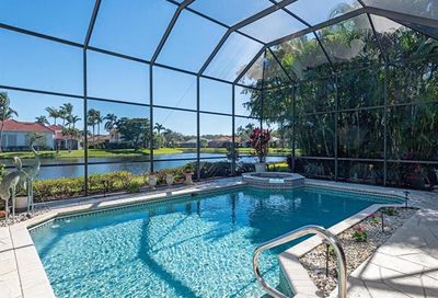 956 Spanish Moss Trl Naples FL 34108