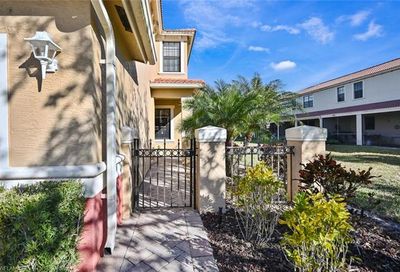 7313 Bristol Cir Naples FL 34120