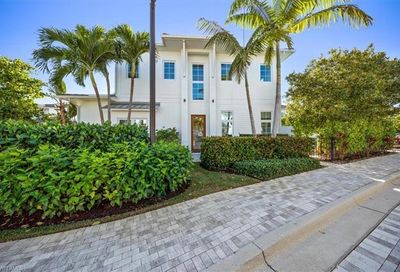 9188 Mercato Ln Naples FL 34108