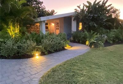 728 102nd Ave N Naples FL 34108