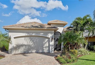 707 104th Ave N Naples FL 34108
