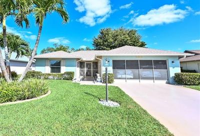 989 Charlemagne Blvd Naples FL 34112