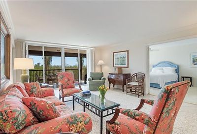 6825 Grenadier Blvd Naples FL 34108
