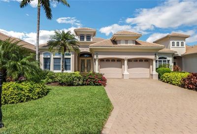813 Villa Florenza Dr Naples FL 34119