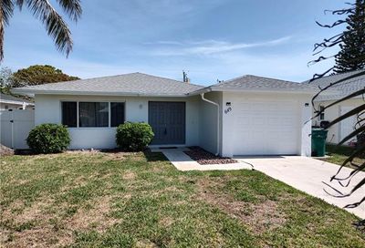 649 101st Ave N Naples FL 34108