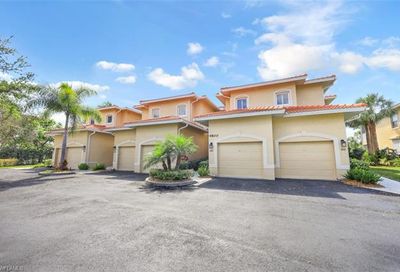 4800 Yacht Harbor Dr Naples FL 34112