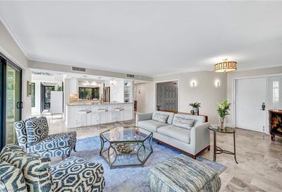 6710 Pelican Bay Blvd Naples FL 34108