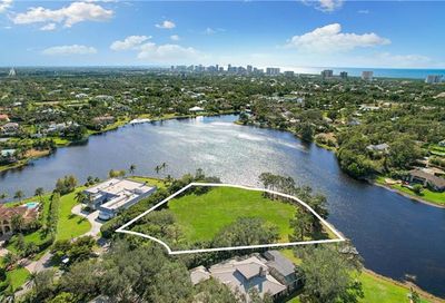 427 Ridge Ct Naples FL 34108