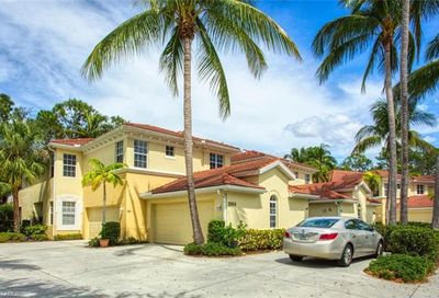 2004 Tarpon Bay Dr N Naples FL 34119