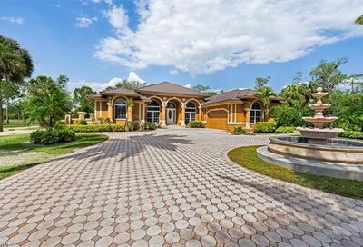 2591 White Blvd Naples FL 34117