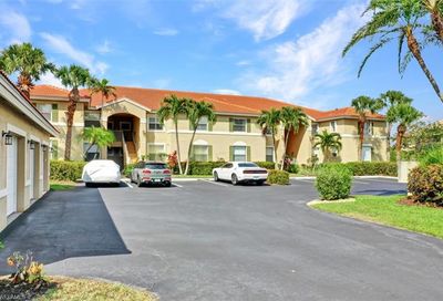 6432 Huntington Lakes Cir Naples FL 34119