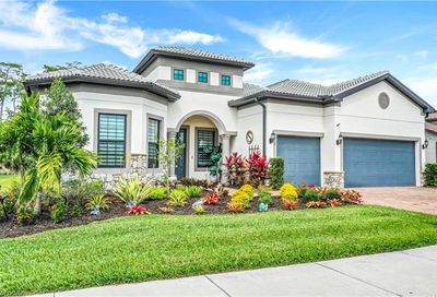 9439 Greyhawk Trl Naples FL 34120